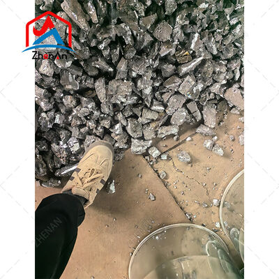 Briquete de Vanádio Fe Grau 60 Cinza Escuro Usado na Fabricação de Componentes de Aço para Trilhos e Máquinas Pesadas