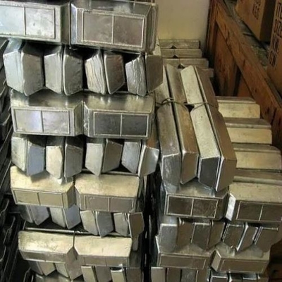 Lingote puro branco de prata claro 99,95% do magnésio para as peças estruturais do corpo